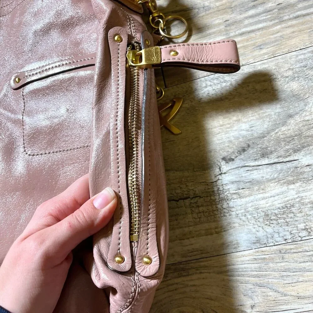 B Makowsky Shoulder Bag Patent Leather Pink Mauve Y2K Vintage Glam Charm 2000s
